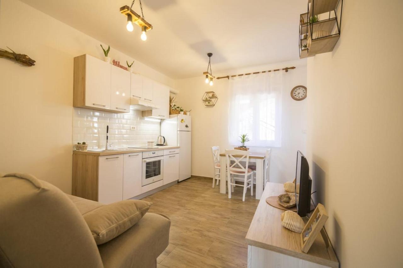 Komiža Little Bee Apartment מראה חיצוני תמונה