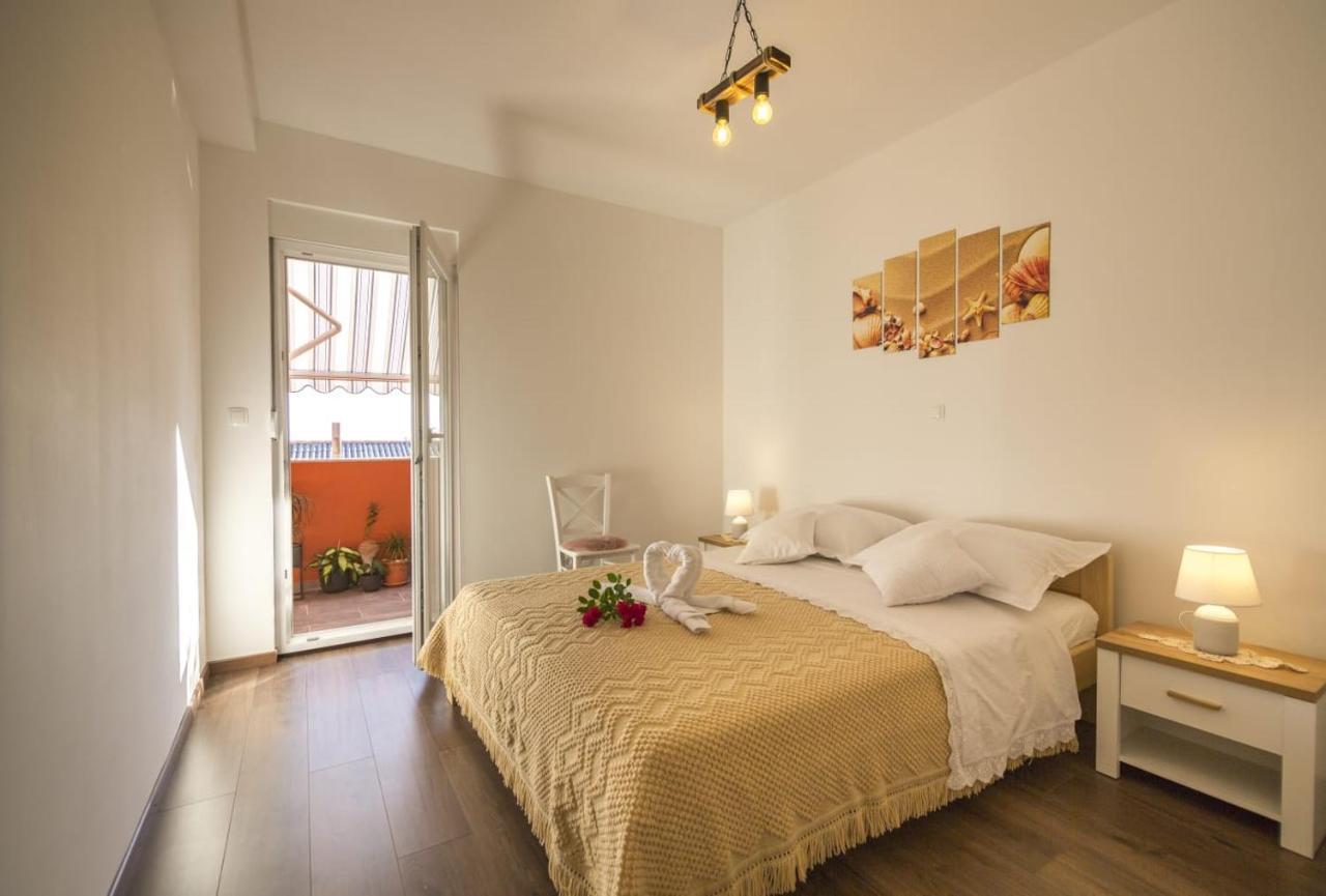 Komiža Little Bee Apartment מראה חיצוני תמונה